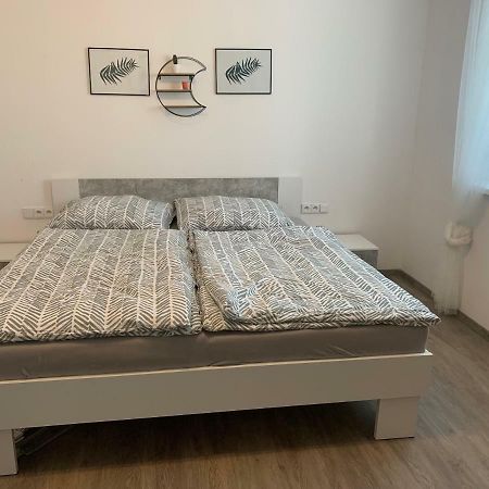 Tolarova Apartman Pardubice Zewnętrze zdjęcie